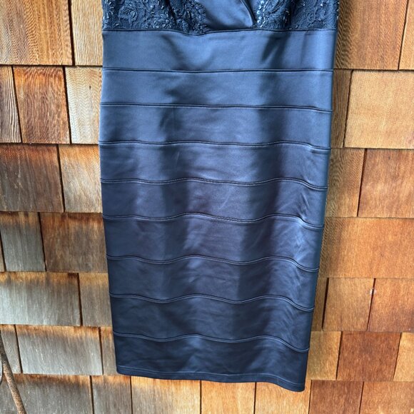 EUC Tadashi Shoji Navy Blue Cap Sleeve Lacey Cocktail Dress in Women's 16 - Picture 8 of 12